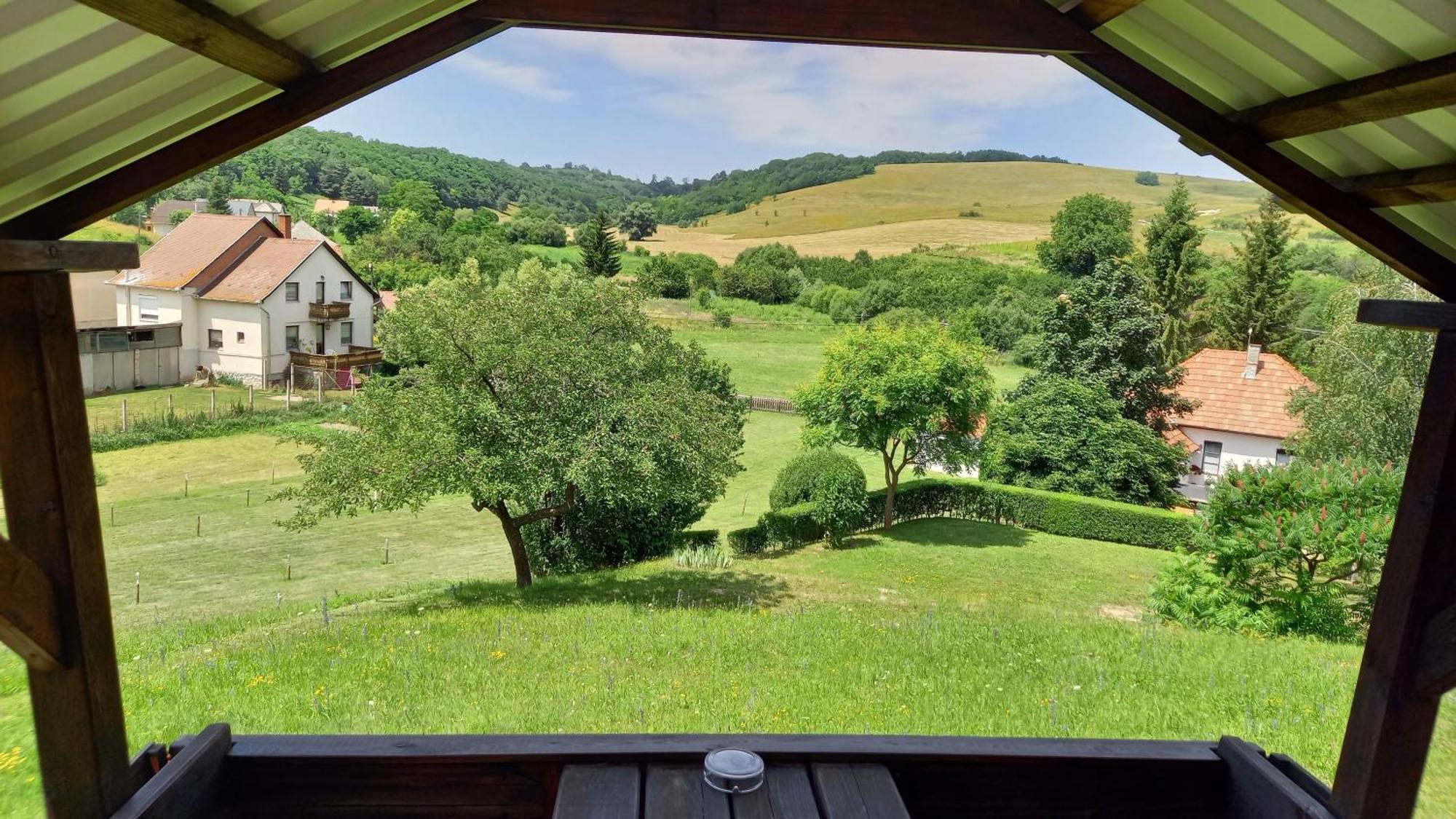 Vadaszles Vendeghaz Bukkszentmarton Dış mekan fotoğraf